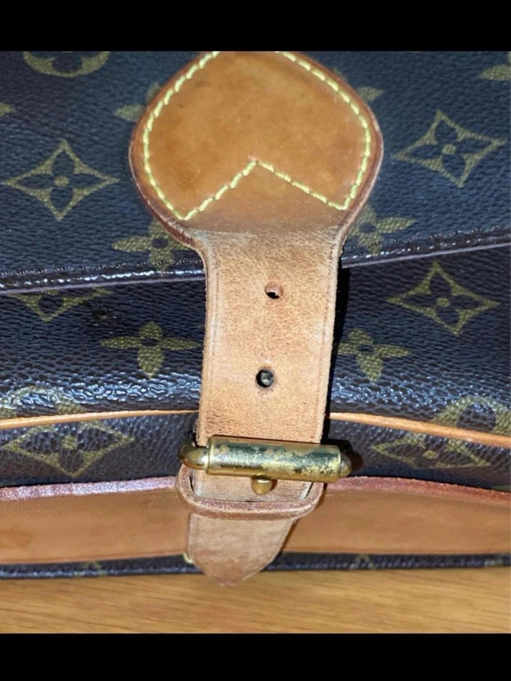 Louis Vuitton Monogram Cartouchiere MM Crossbody Shoulder Bag Vintage Brown LV
